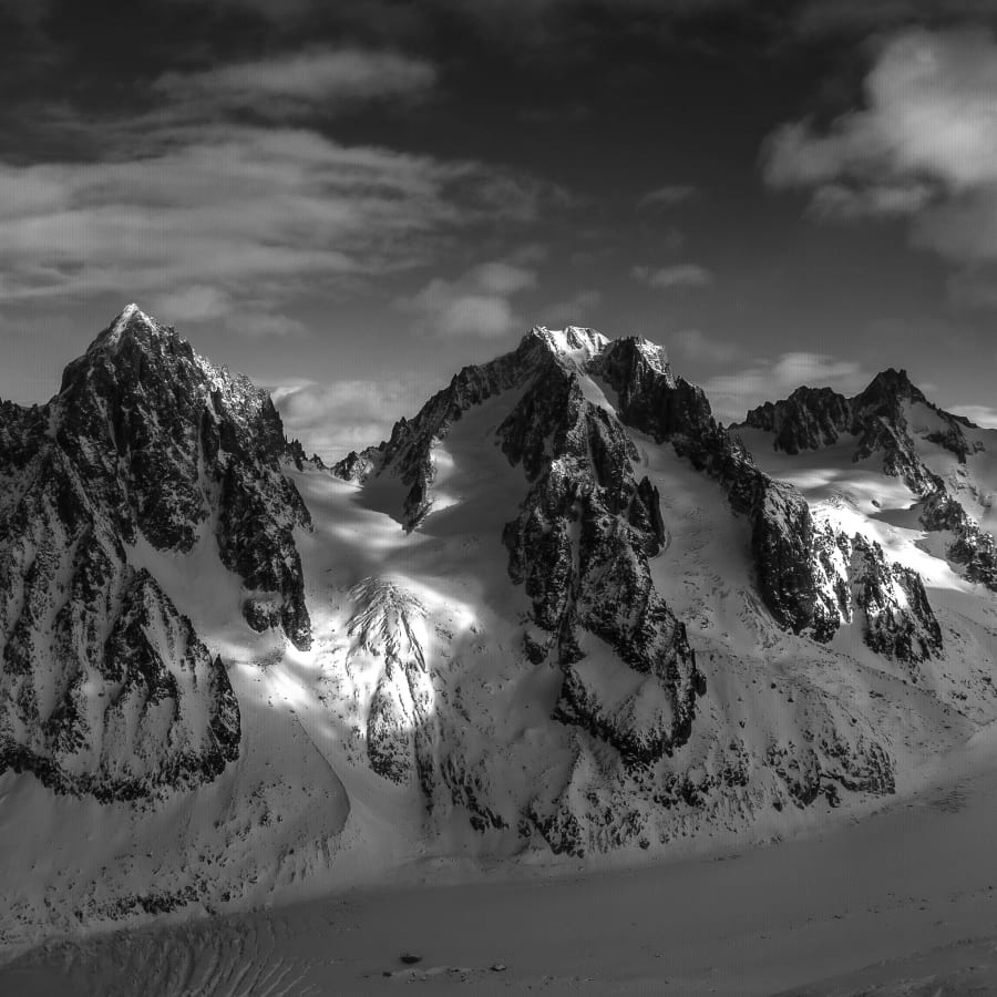 025 &#8211; 24GenAI &#8211; Make a black and white image