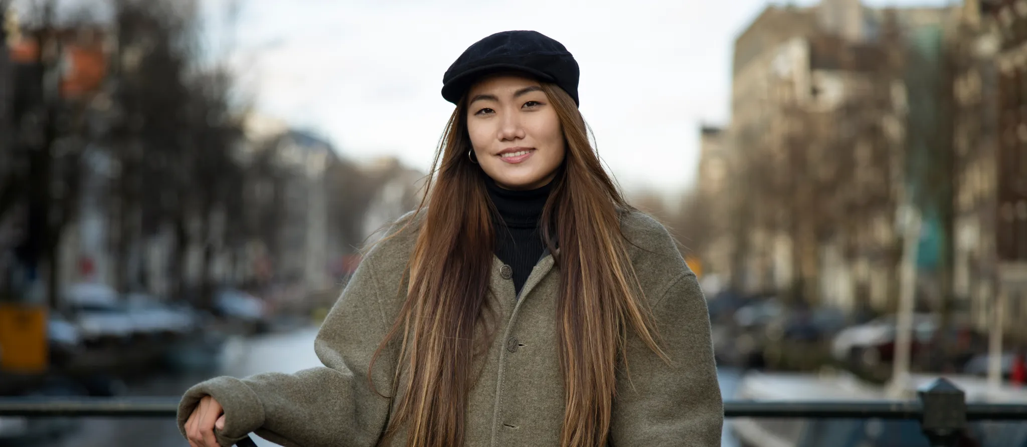 069 &#8211; 24GenAI — Make the image oval