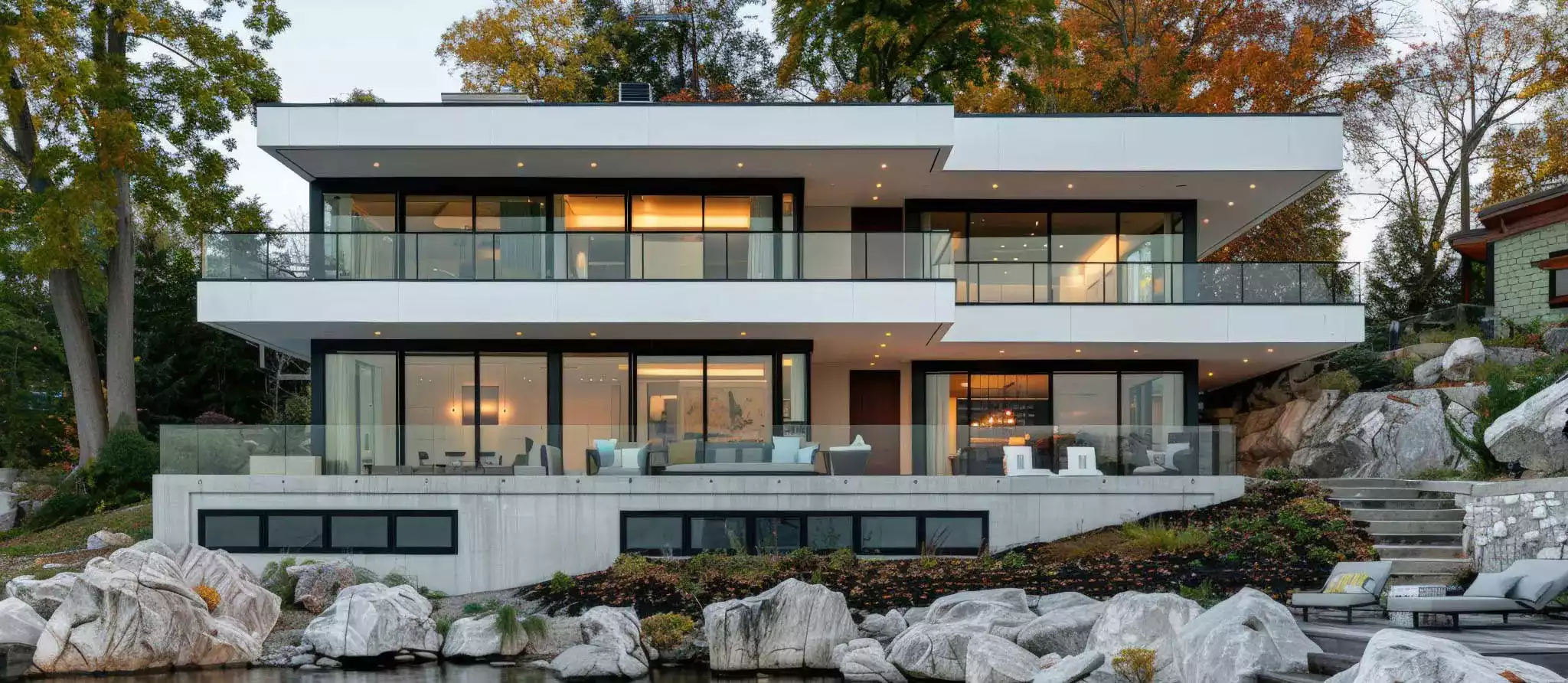 054 – 24GenAI &mdash; Flip image